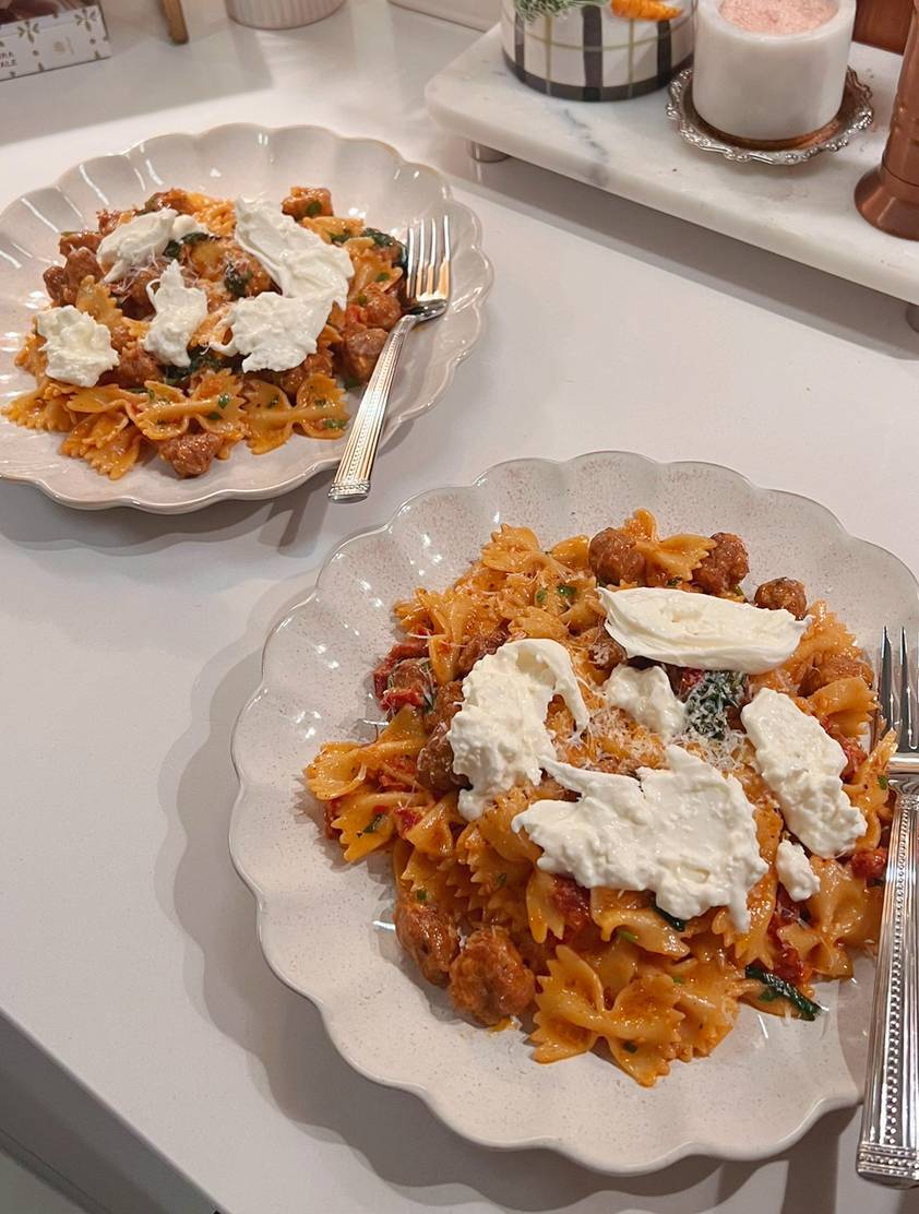 One-Pan Italian Sausage Tuscan Pasta
